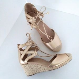 vionic espadrille wedges closed toe